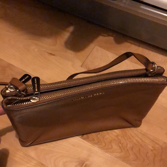 Michael Kors purse - Picture 3 of 3